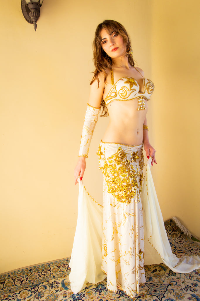 Wafaa of Cairo: Black and Green Bra and Belt